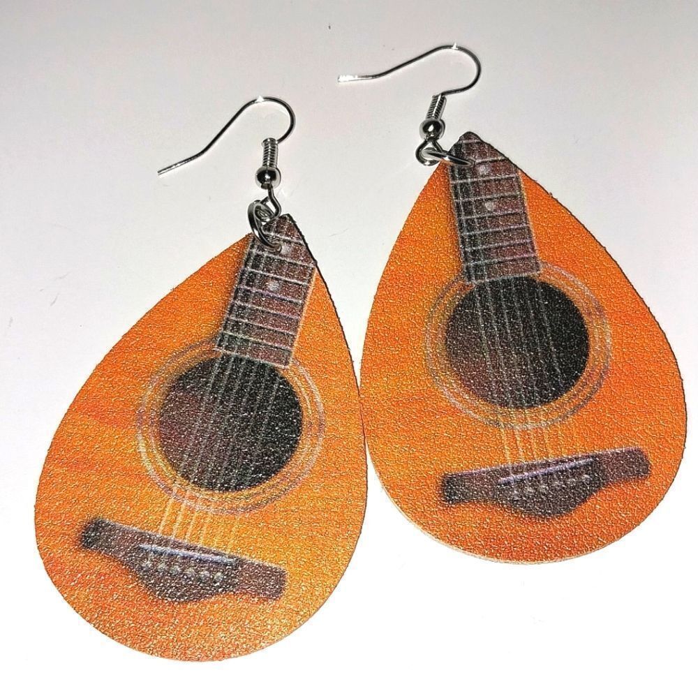 Hand crafted dangle earrings - Picture 6 of 7